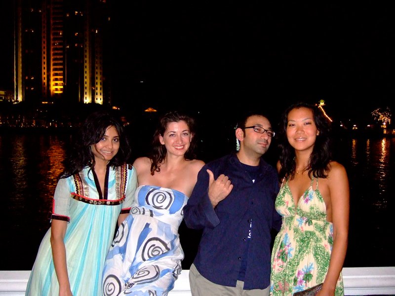 Azfar visited me too in Bangkok!  so many of my friends came to visit.  that was the fun part
