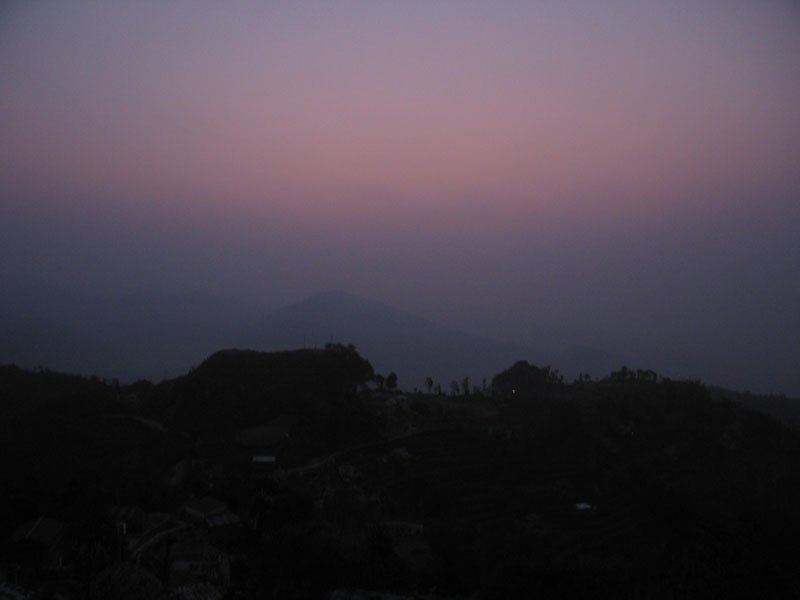 disappointingly, it was much less than that. i blamed it on Gunung Bromo in indonesia, this paled in comparison. or maybe i was a victim of the lonely planet hype, the reality couldn't live up to the expectation i'd built up in my head
