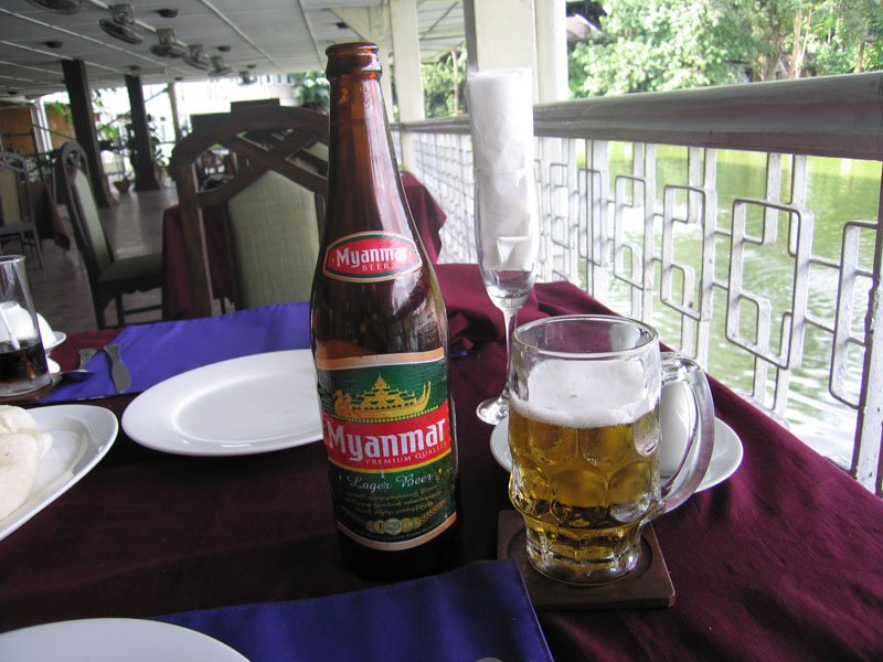chilling out with Myanmar beer, a long leisurely lunch by the lakeside.  Yangon has many lakes, and wide tree-lined boulevards - such a green old-world city

