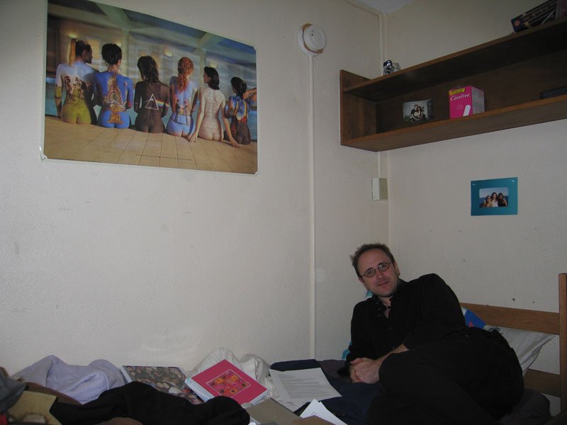 Chuck, hanging out in Zaynah's room
