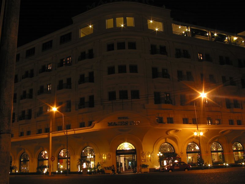 Hotel Majestic, where we stayed. supposed to be one of the classic colonial hotels in southeast asia.  but the renovated rooms inside looked tacky and ours was painted a hideous green colour
